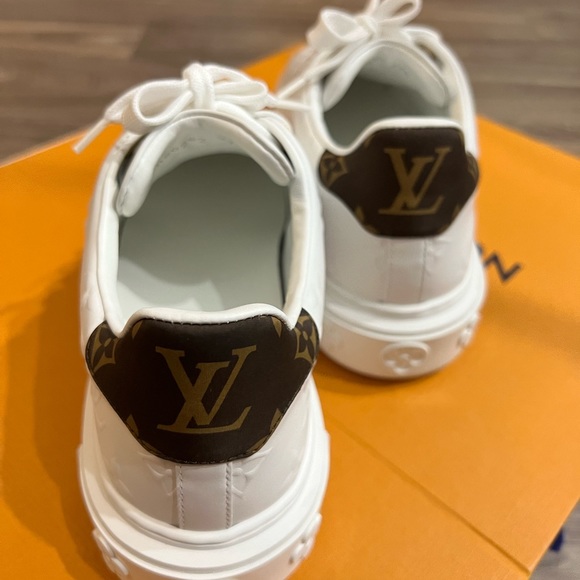 louis vuiton sneaker - Picture 3 of 7